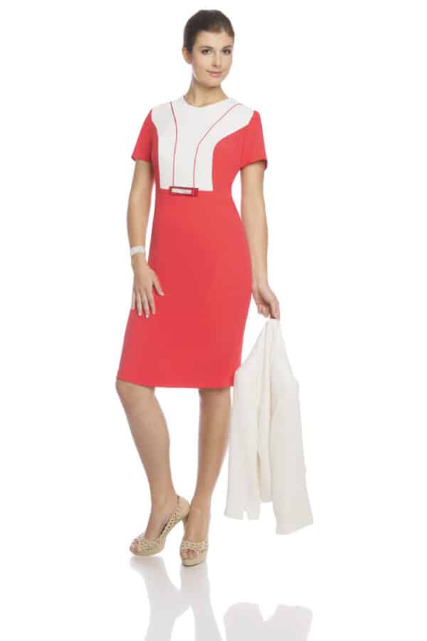 Елегантна рокля с къс ръкав и пантделка в малинено червено и бяло