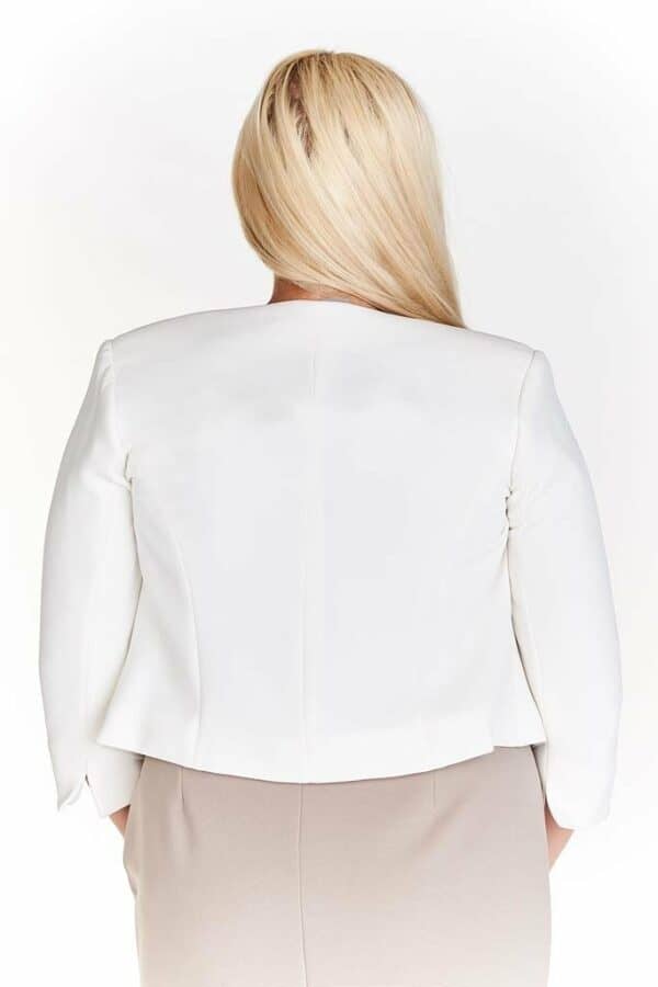 Бяло дамско сако с 3/4 ръкав и розови гарнитури