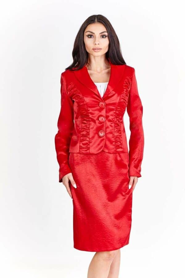 Червено сатенено дамско сако с дълъг ръкав