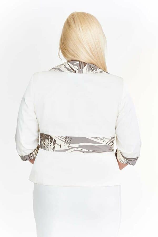 Елегантно бяло сако с 3/4 ръкав - гарнитури в бежово и бяло