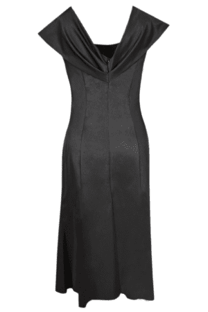 Разкроена черна сатенена рокля с декоративна шал яка