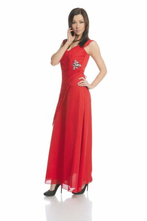 Дълга червена официална рокля от шифон декорирана с камъни