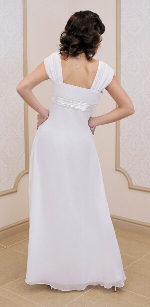 Дълга бяла официална рокля от шифон