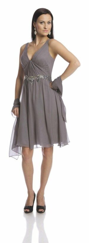 Разкроена сива копринена рокля декорирана с кристали