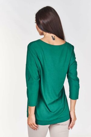 Дълга зелена дамска блуза с 3/4 ръкав и декорация перли