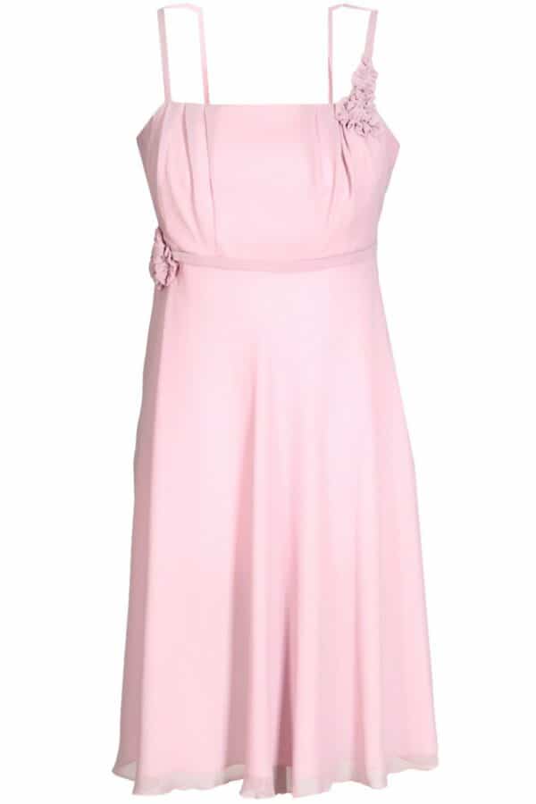 Разкроена бледо розова рокля от шифон с тънки презрамки и декорация цветя
