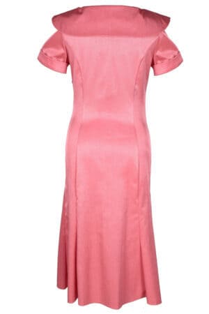 Официална коралово розова дамска рокля с къс ръкав и плисирана яка