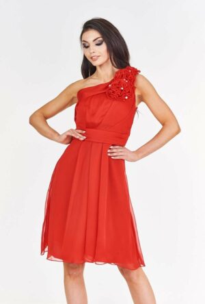 Червена официална рокля от шифон с едно рамо и цвете