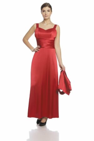 Дълга сатенена рокля с презрамки в цвят наситено червено