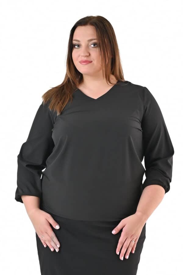 Черна блуза с остро деколте 1059