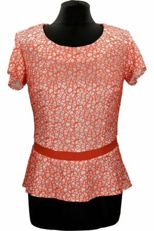 Елегантна дамска блуза с къс ръкав и пеплум - оранжево екрю
