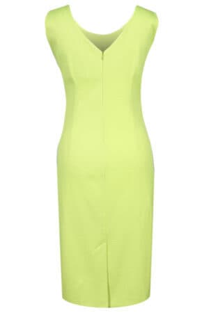 Вталена жълто-зелена дамска рокля без ръкав от релефна материя