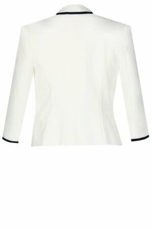 Елегантно бяло сако с 3/4 ръкав и тъмно сини гарнитури