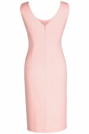 Елегантна вталена рокля без ръкав с десен в светло розово и бяло