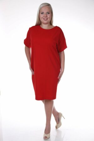 Свободна червена рокля с 3/4 кимоно ръкав