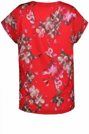 Червена лятна блуза с цветен принт едри цветя