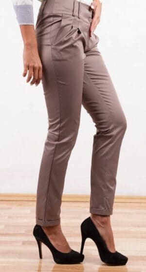Дамски дълъг панталон с широк колан в цвят капучино