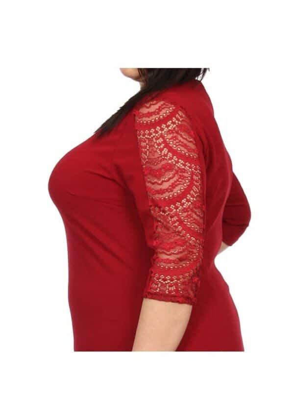 Елегантна червена рокля с 3/4 ръкав с дантела