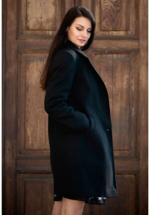 Класическо право черно дамско палто
