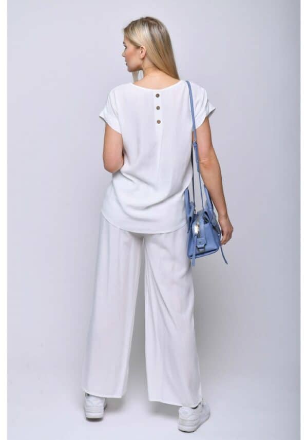 Бял ленен дамски комплект блуза и панталон
