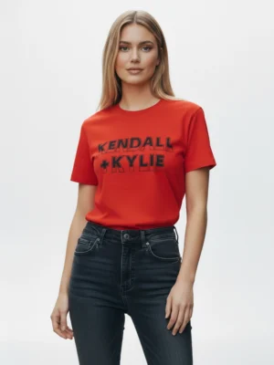 червена-памучна-тениска-с-лого-kendall-kylie